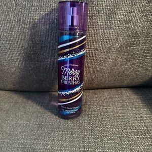 Bath & Body Works Merry Berry Christmas Hairspray - Purple and Gold